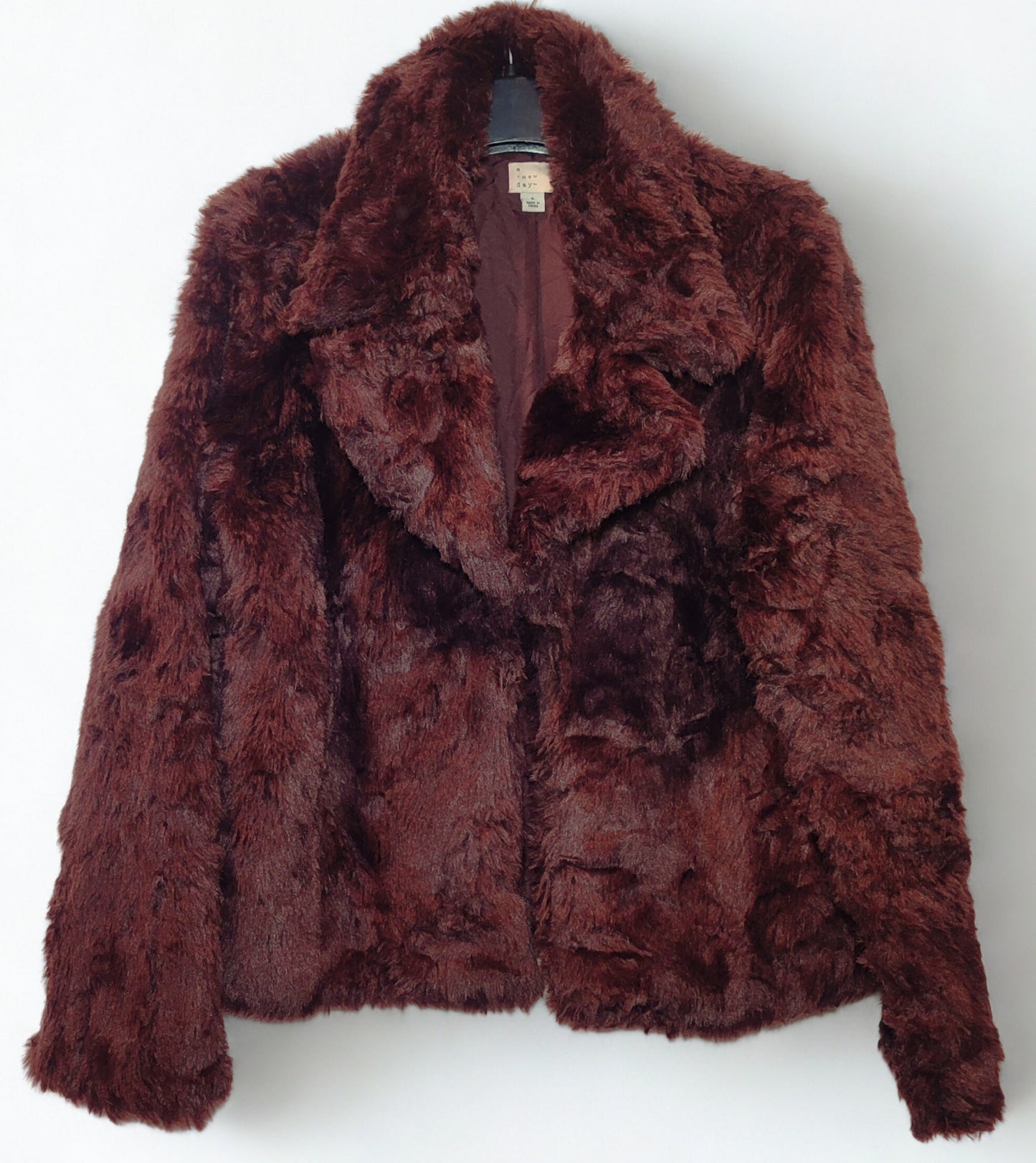 Γούνα A NEW DAY